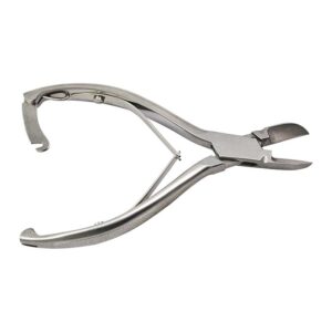 Nail scissors